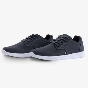 Travis Mathew Cuater The Daily Sneaker in Heather Navy. 11.5